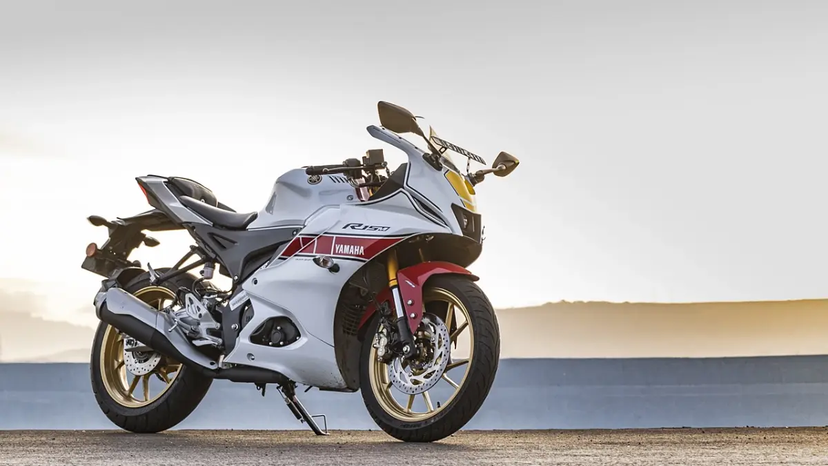 new look of Yamaha r15 2024